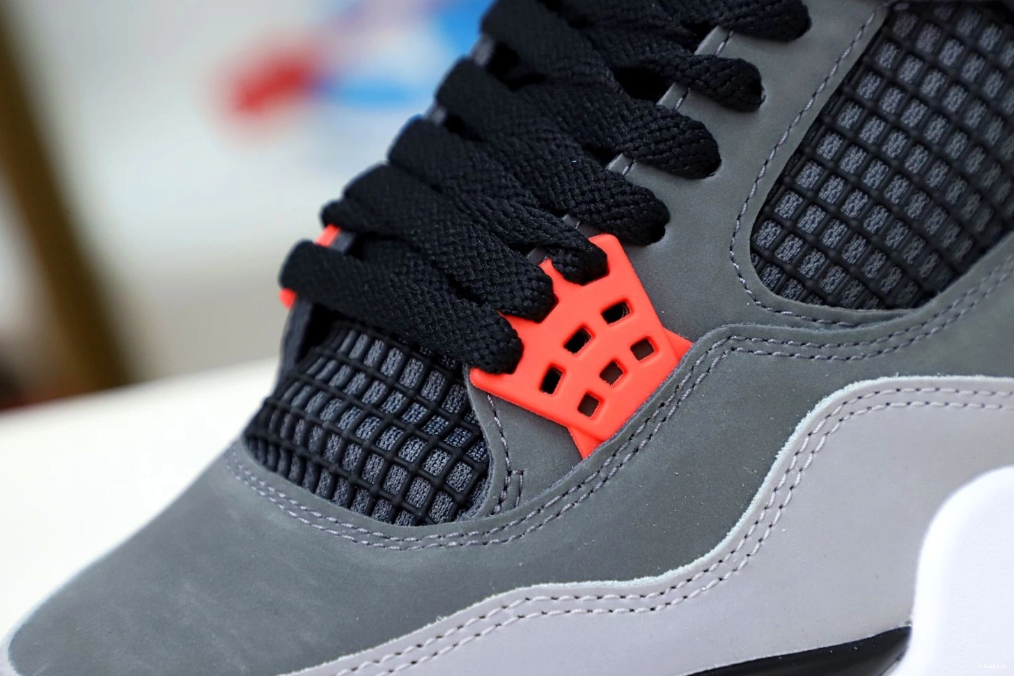 JORDAN INFRARED 4 AIR 0102